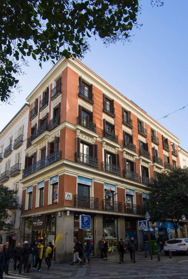 Sol Luxury Suites Madrid Exterior foto